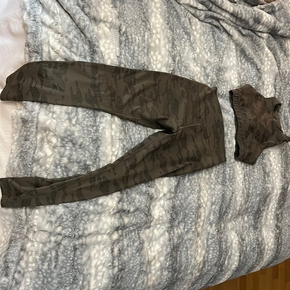 Workout set - Picture 1 of 1